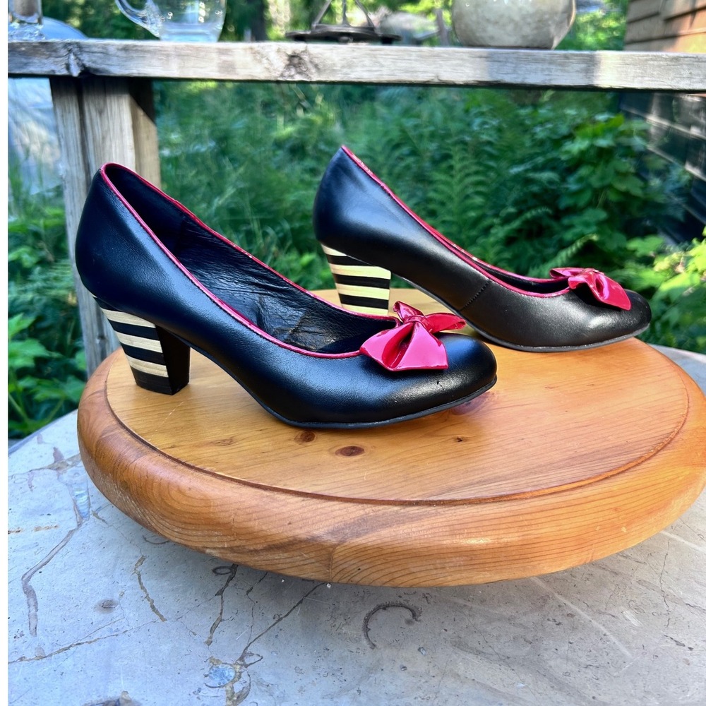 Angie Leather Pumps Womens Size 38 Black Red Bow Striped Heel Lola Ramona
